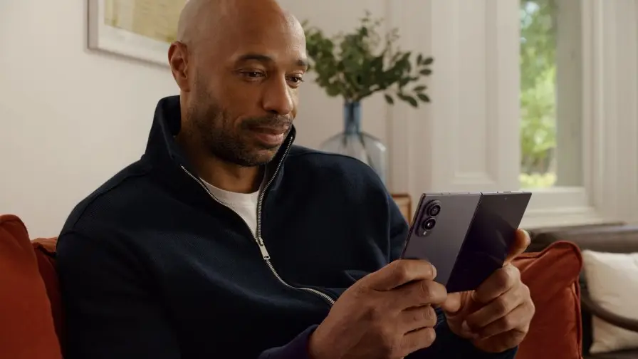Thierry Henry v evropské kampani pro Galaxy Z Fold8 a Flip8