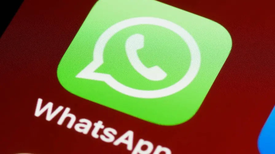WhatsApp testuje zvukové samolepky a nové pole zpráv